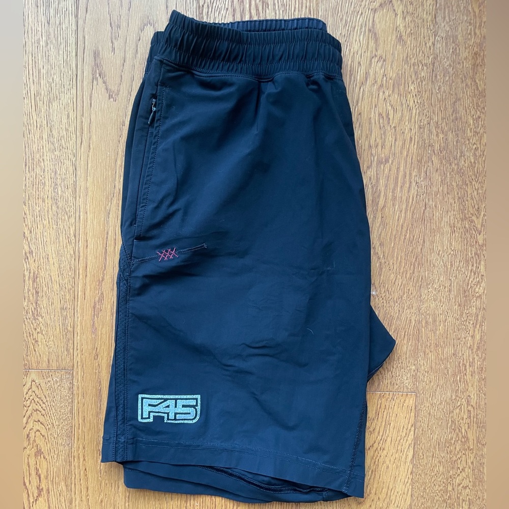 F45 Rhône Versatility 9” Short